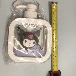 Kids Bath Soap Dispenser - Black and White